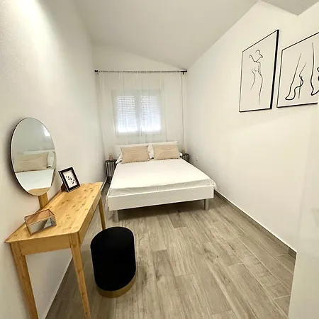 Deluxe Kate Apartment