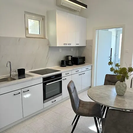 Deluxe Kate Appartement Makarska