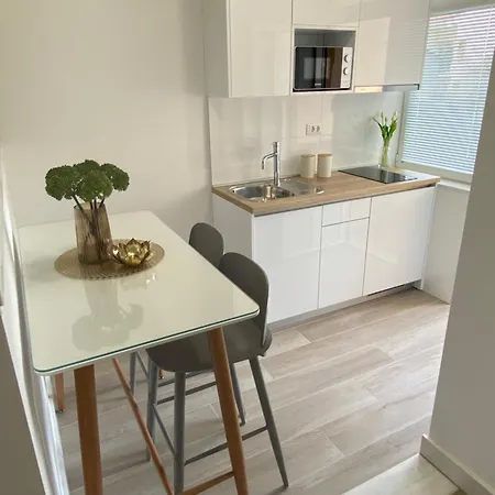 Deluxe Kate Apartment Makarska