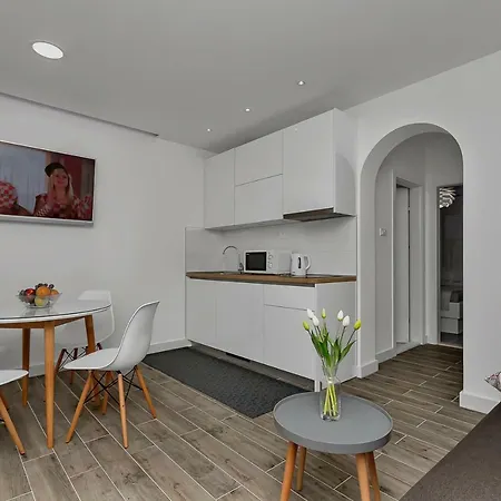 Appartement Deluxe Kate Makarska