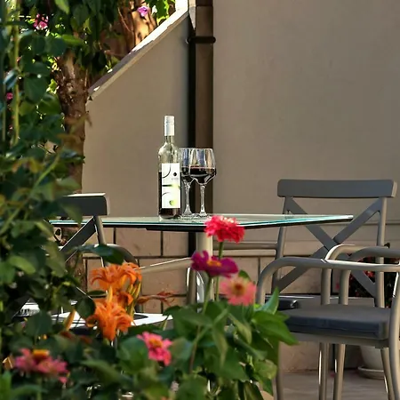 Appartement Deluxe Kate Makarska